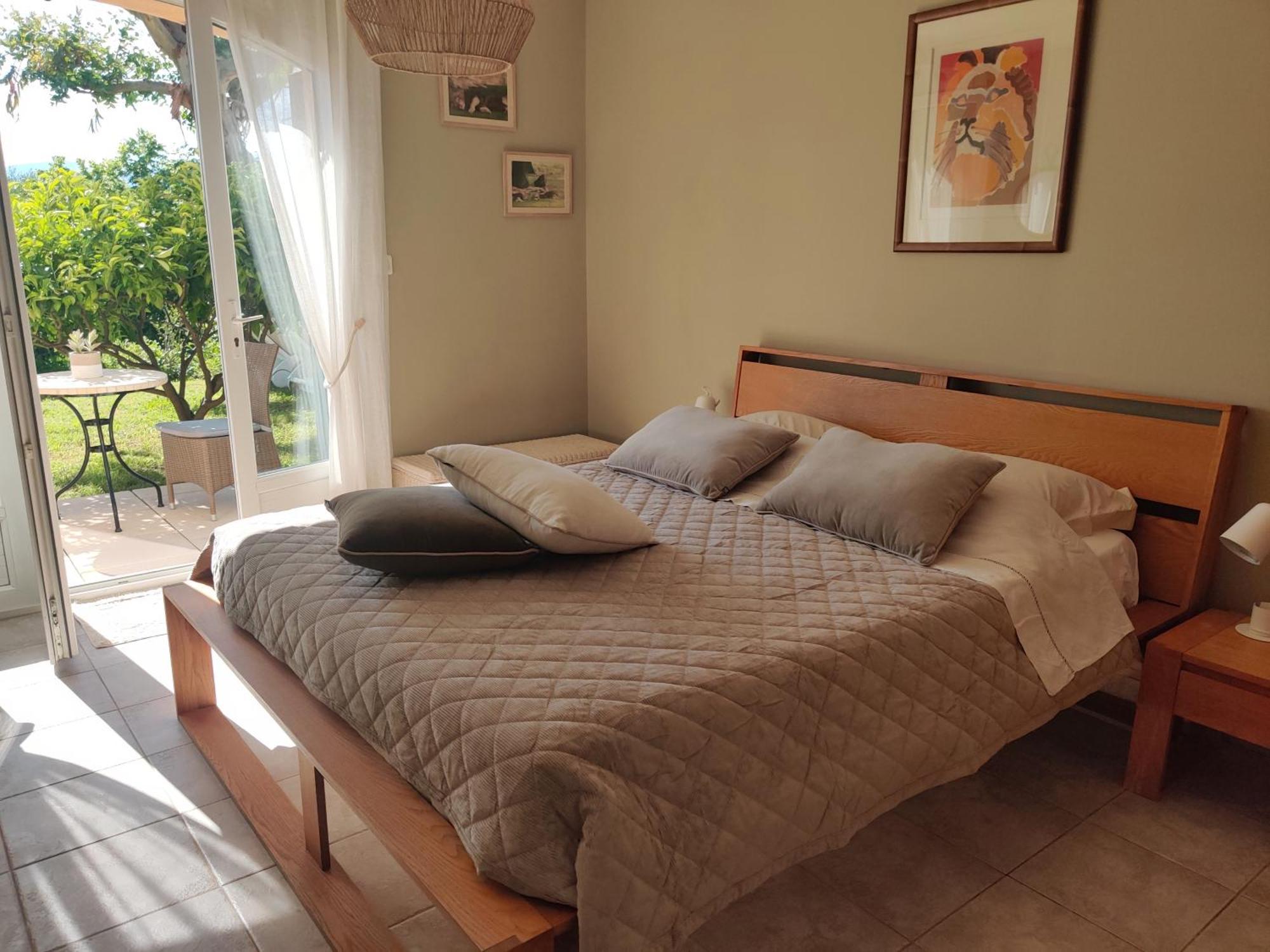 Les Collines De St Paul Bed & Breakfast Saint-Paul-de-Vence Exterior photo