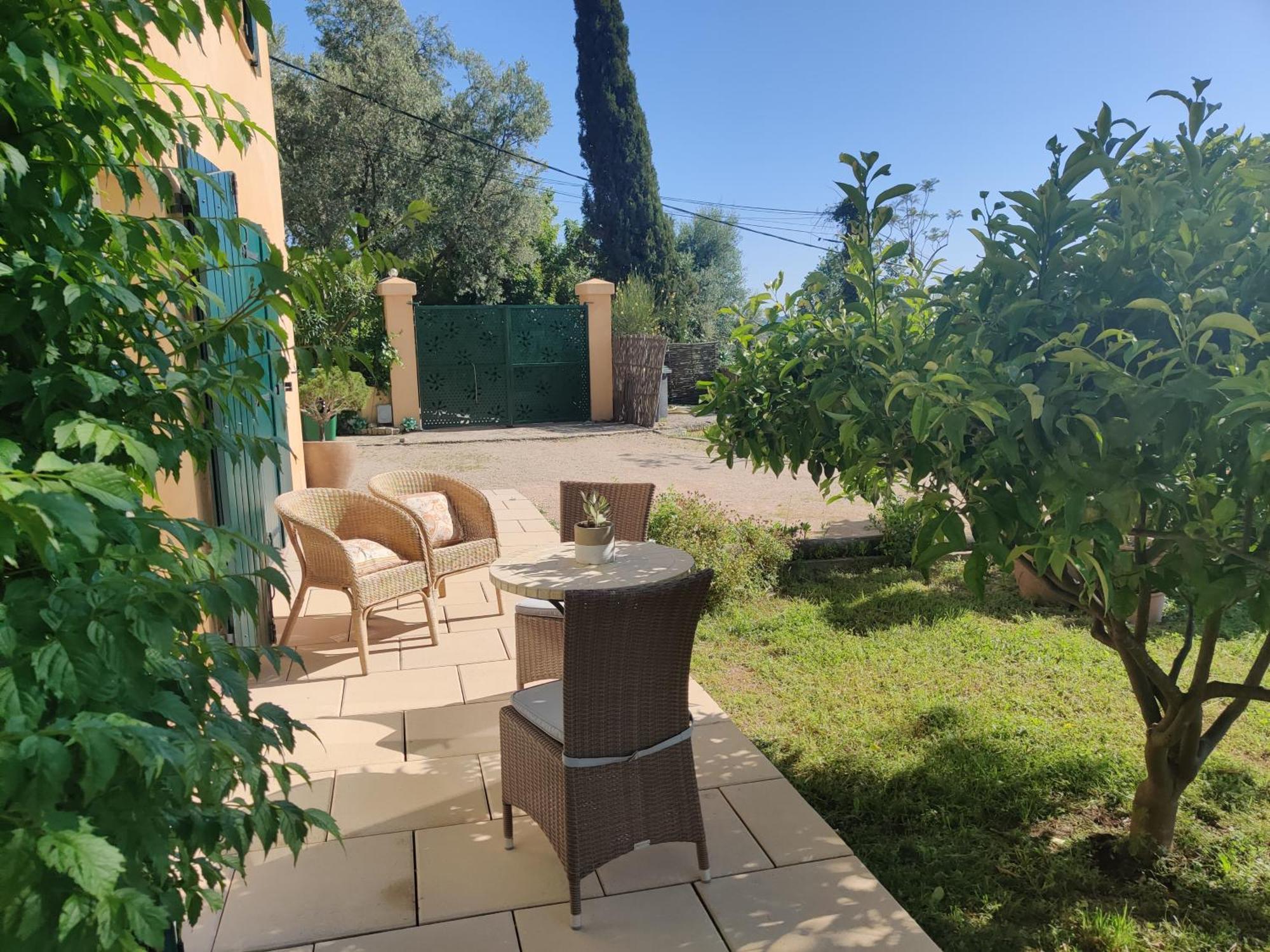 Les Collines De St Paul Bed & Breakfast Saint-Paul-de-Vence Exterior photo